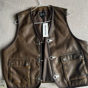 Western leather buckle vest